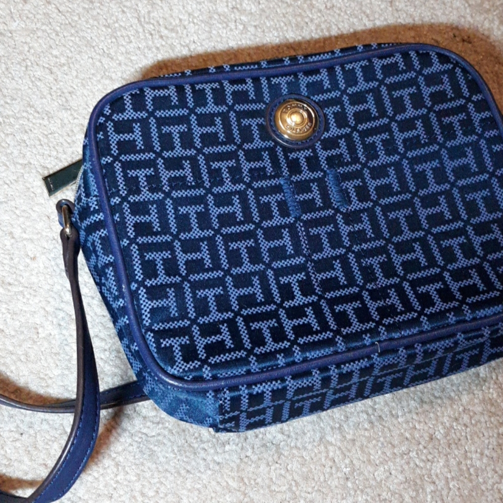 Tommy Hilfiger crossbody bag